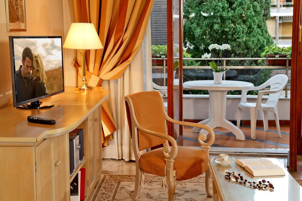 Aurelia Residence San Pietro Aparthotel Рим Экстерьер фото